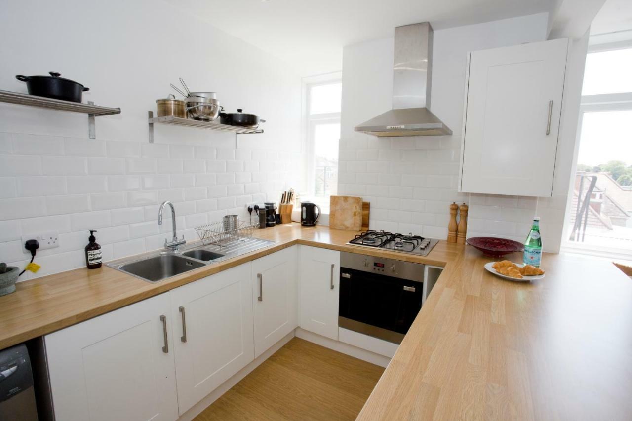 Bright 2 Bedroom Apt - Great Location - Free Parking Bournemouth Exterior foto